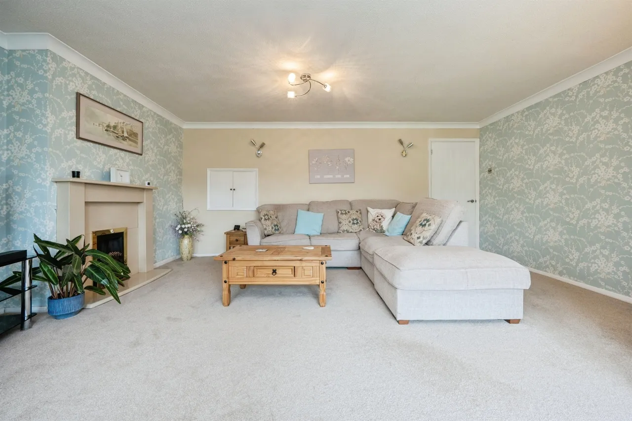 Barley Close, Weston Turville, Aylesbury, photo 7