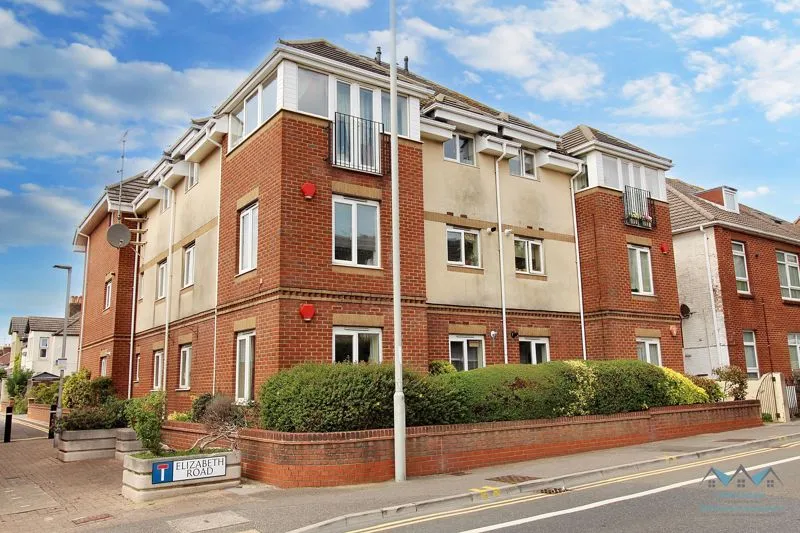 35 Longfleet Road, Poole BH15 2HL, photo 4