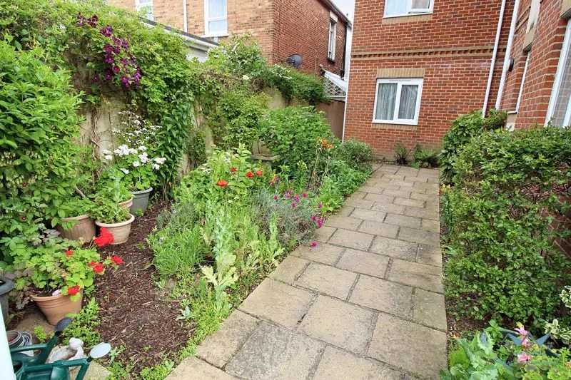 35 Longfleet Road, Poole BH15 2HL, photo 2