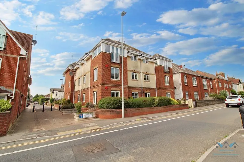 2 bed flat for sale — 35 Longfleet Road, Poole BH15 2HL