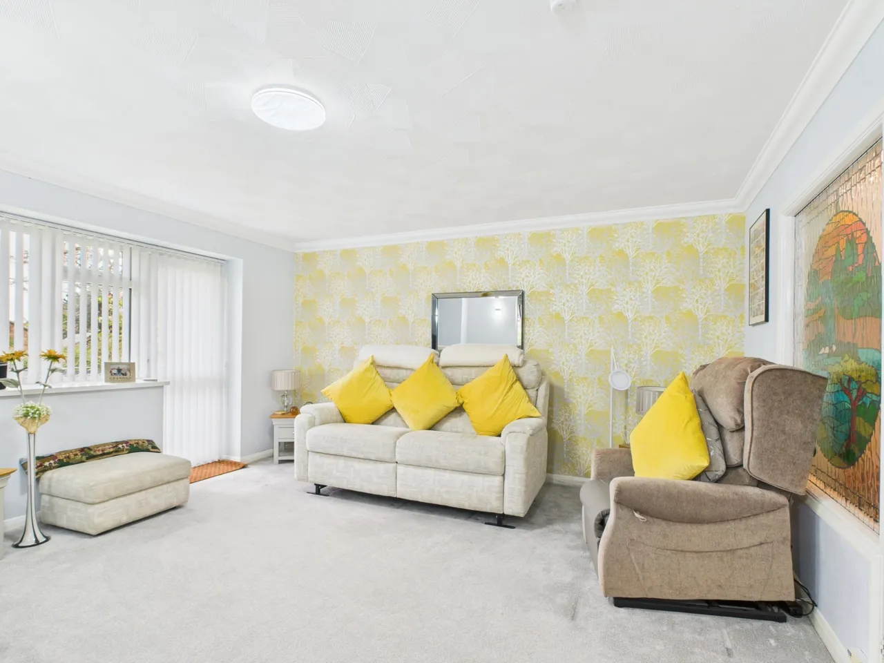 Valerie Court, Bath Road, Reading, Reading, RG1, photo 2