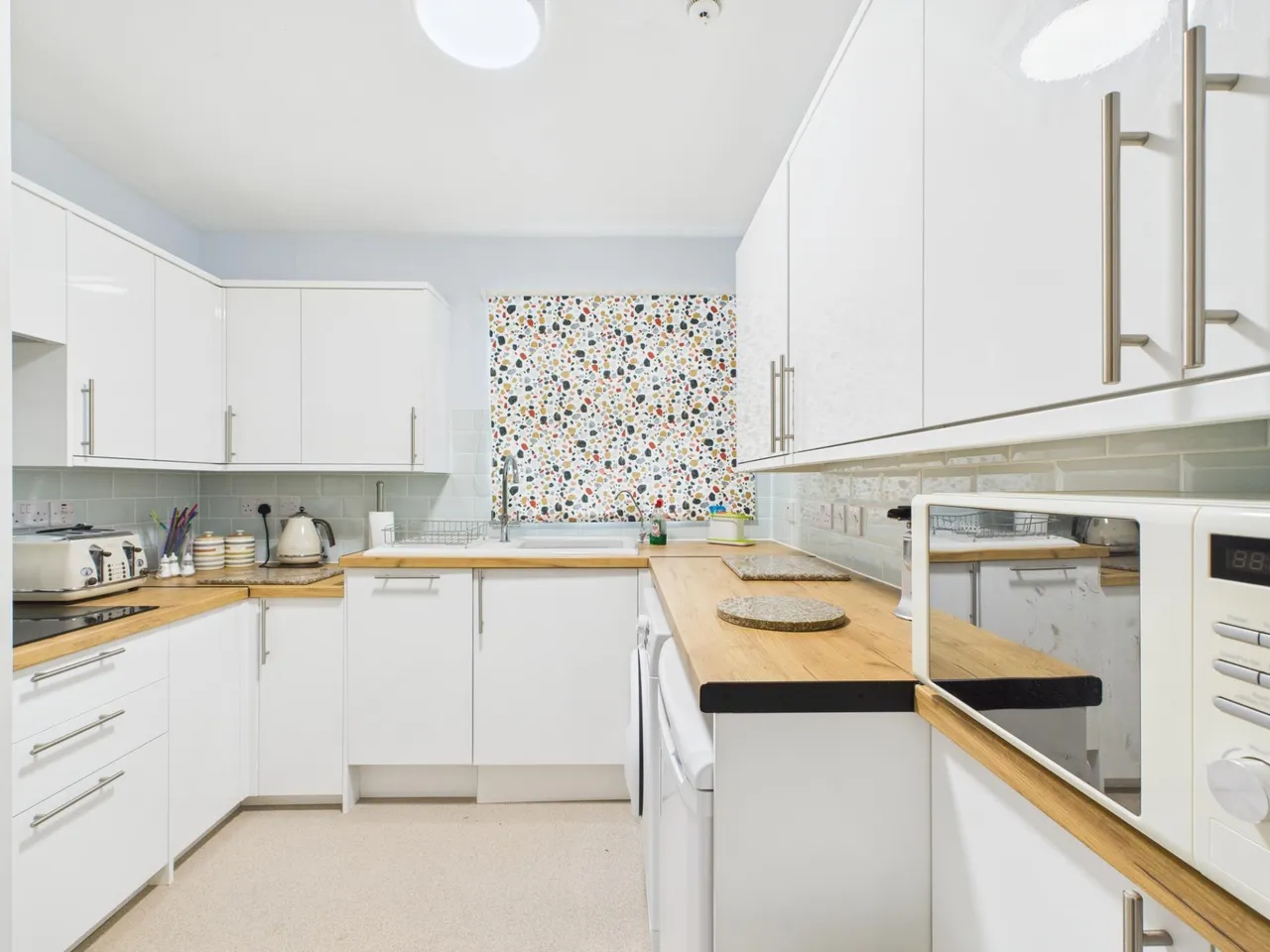 Valerie Court, Bath Road, Reading, Reading, RG1, photo 10