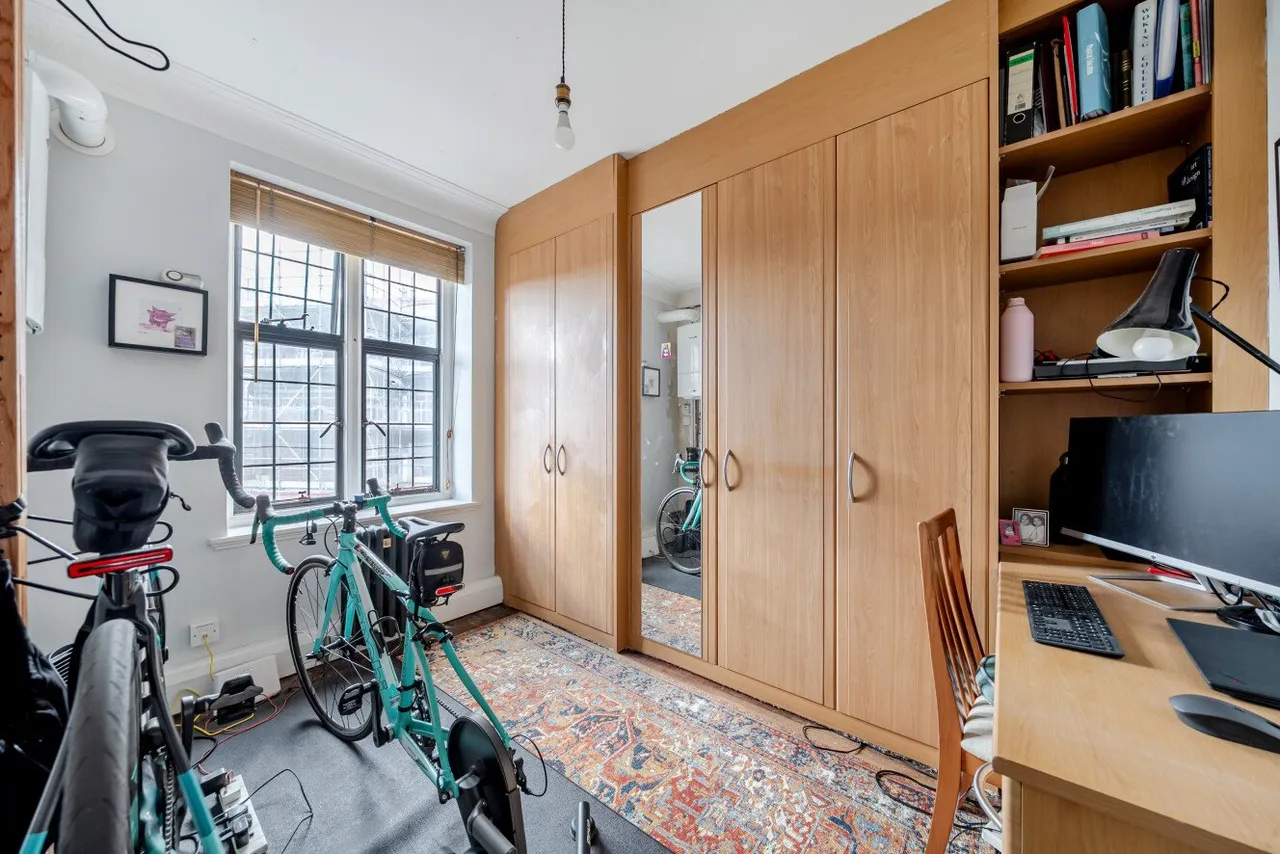 Portsmouth Road, Putney, London, SW15, photo 8