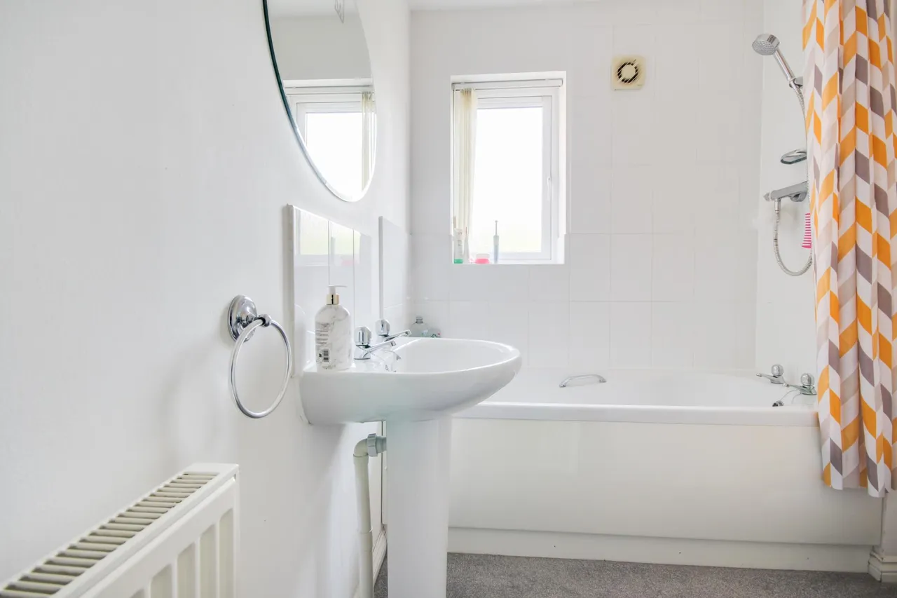 Halton Way, Kingsway, Gloucester, GL2, photo 9