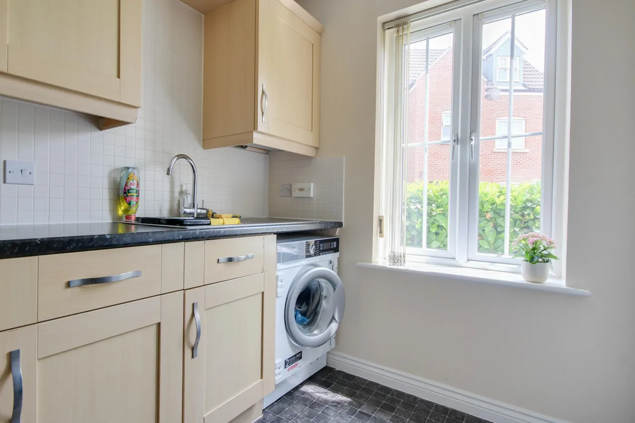 Halton Way, Kingsway, Gloucester, GL2, photo 4