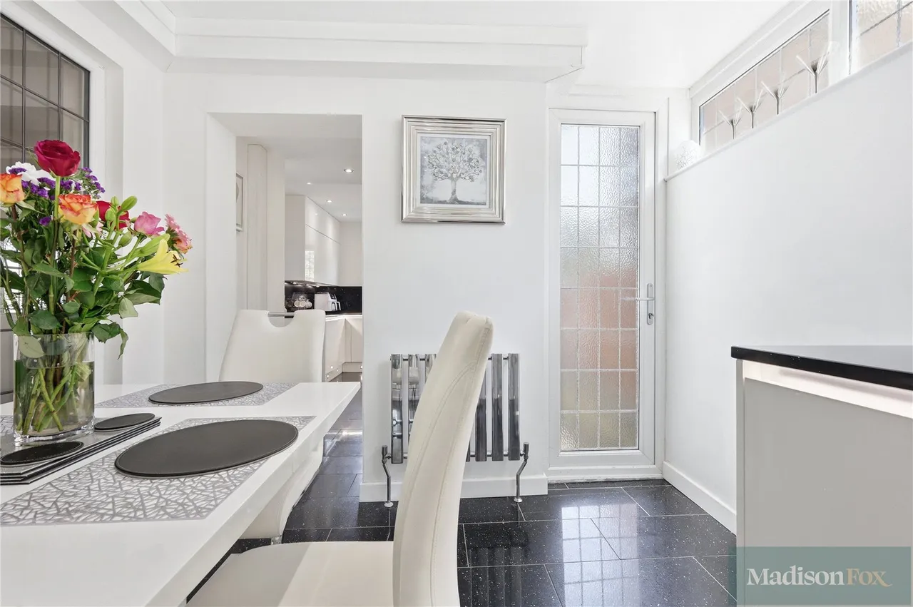 Mount Pleasant Road, Chigwell, IG7, photo 15