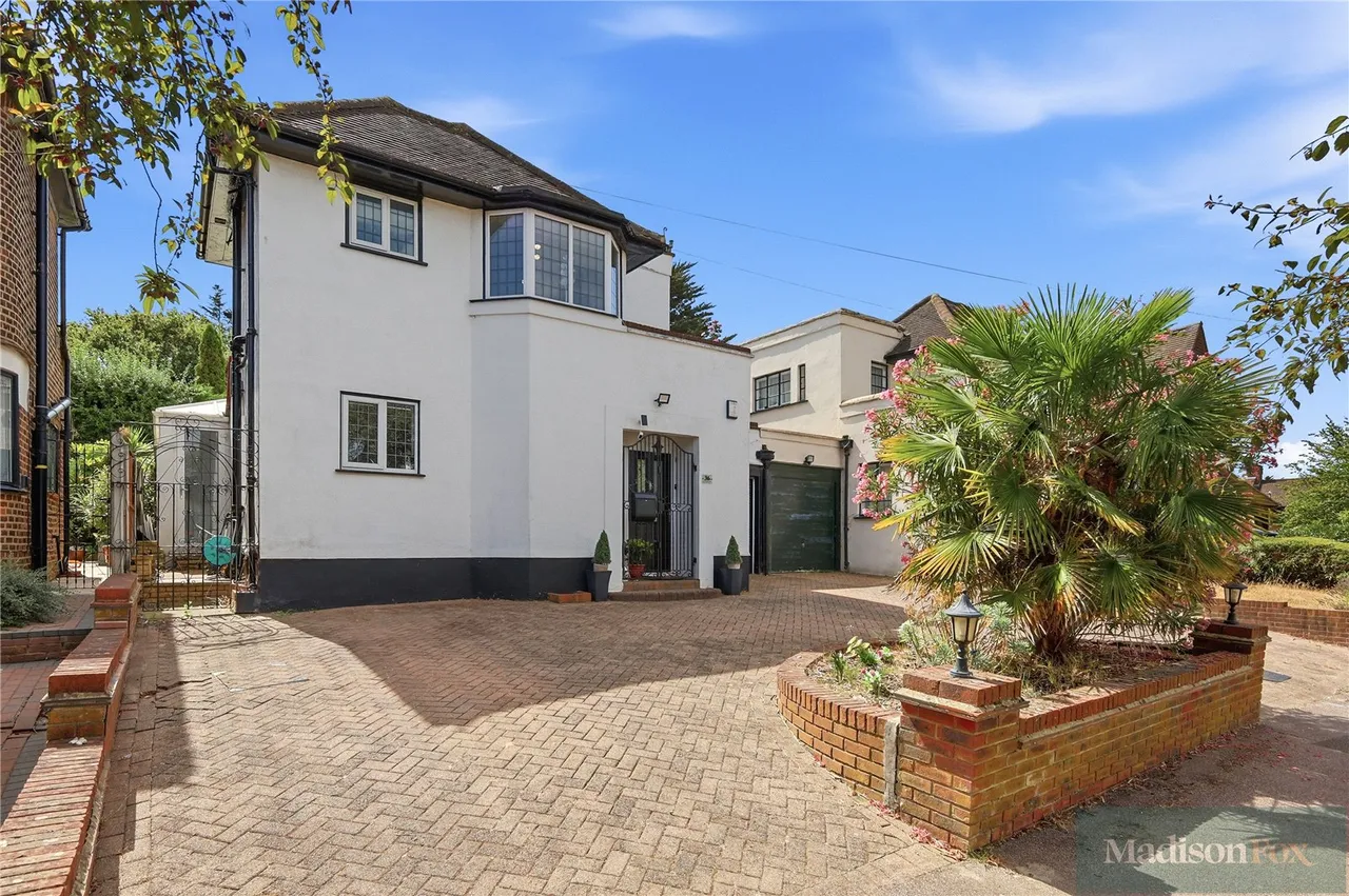 Mount Pleasant Road, Chigwell, IG7, photo 50