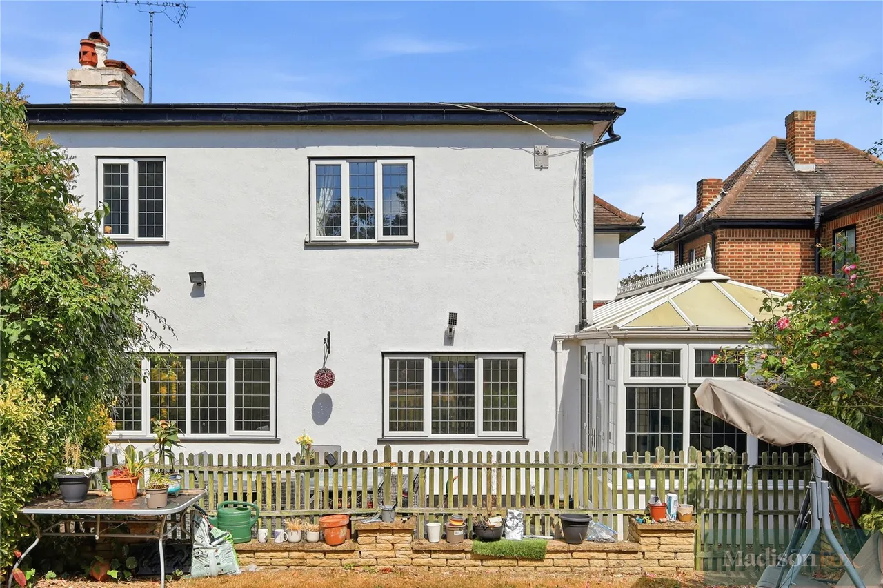 Mount Pleasant Road, Chigwell, IG7, photo 42