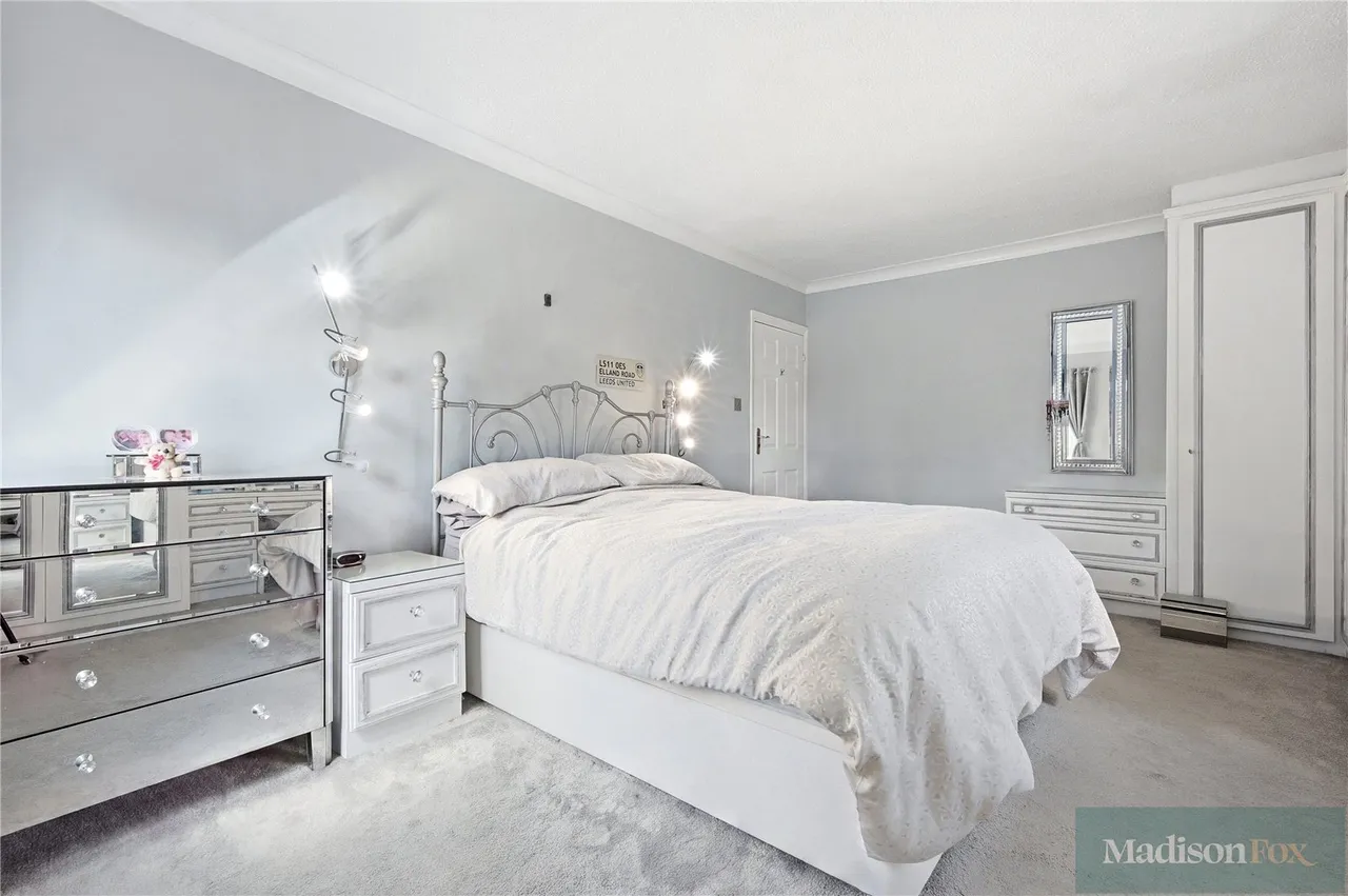 Mount Pleasant Road, Chigwell, IG7, photo 26