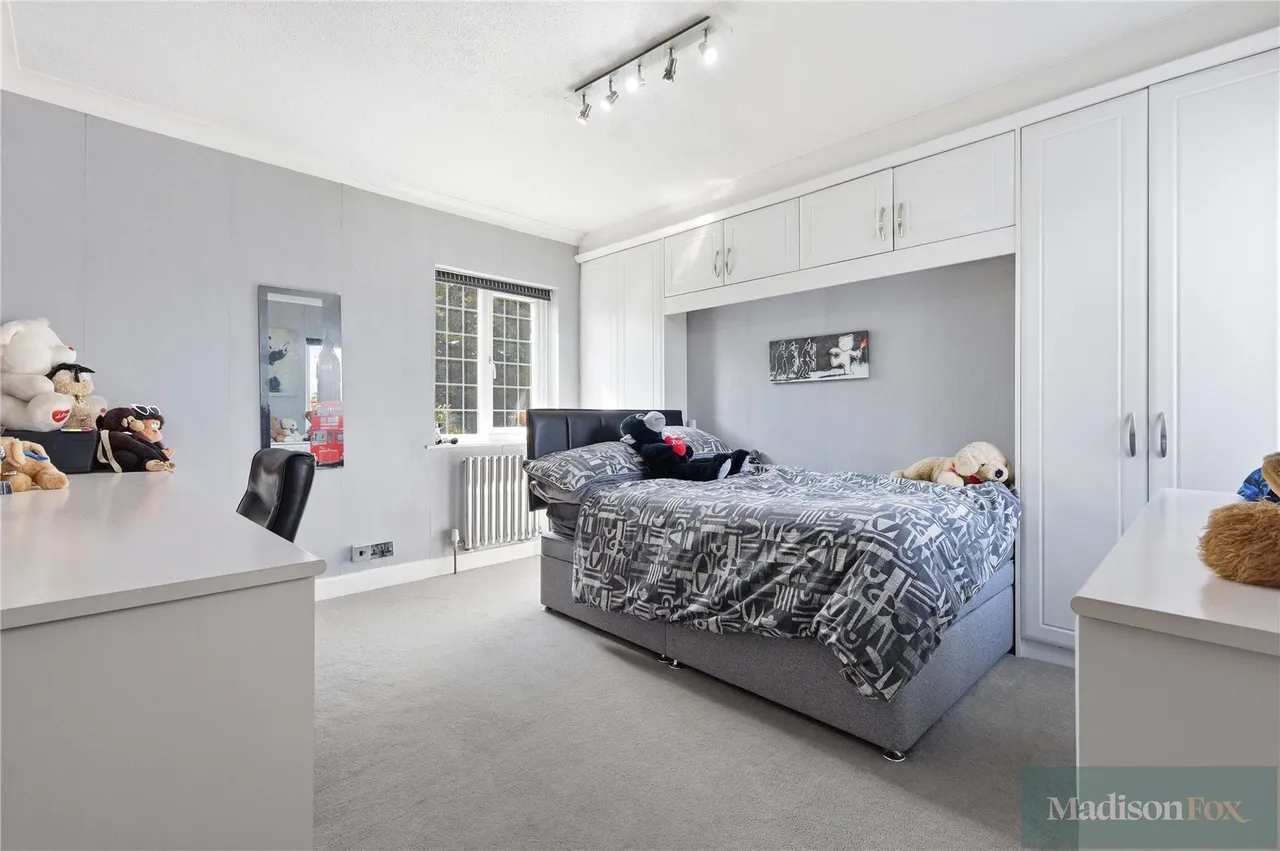 Mount Pleasant Road, Chigwell, IG7, photo 27