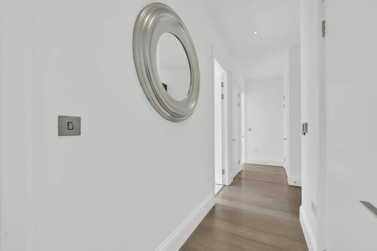 Leman Street, London, E1, photo 6