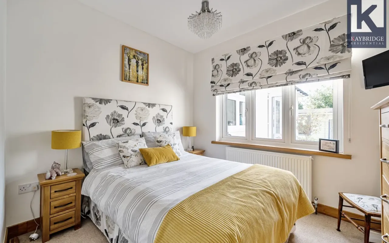 Mavis Avenue, Epsom, KT19, photo 22