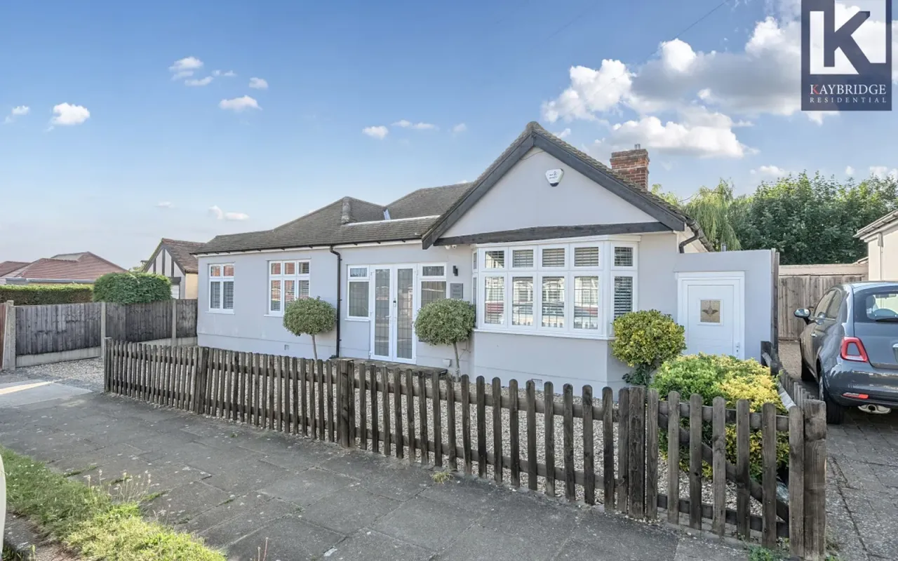 Mavis Avenue, Epsom, KT19, photo 23