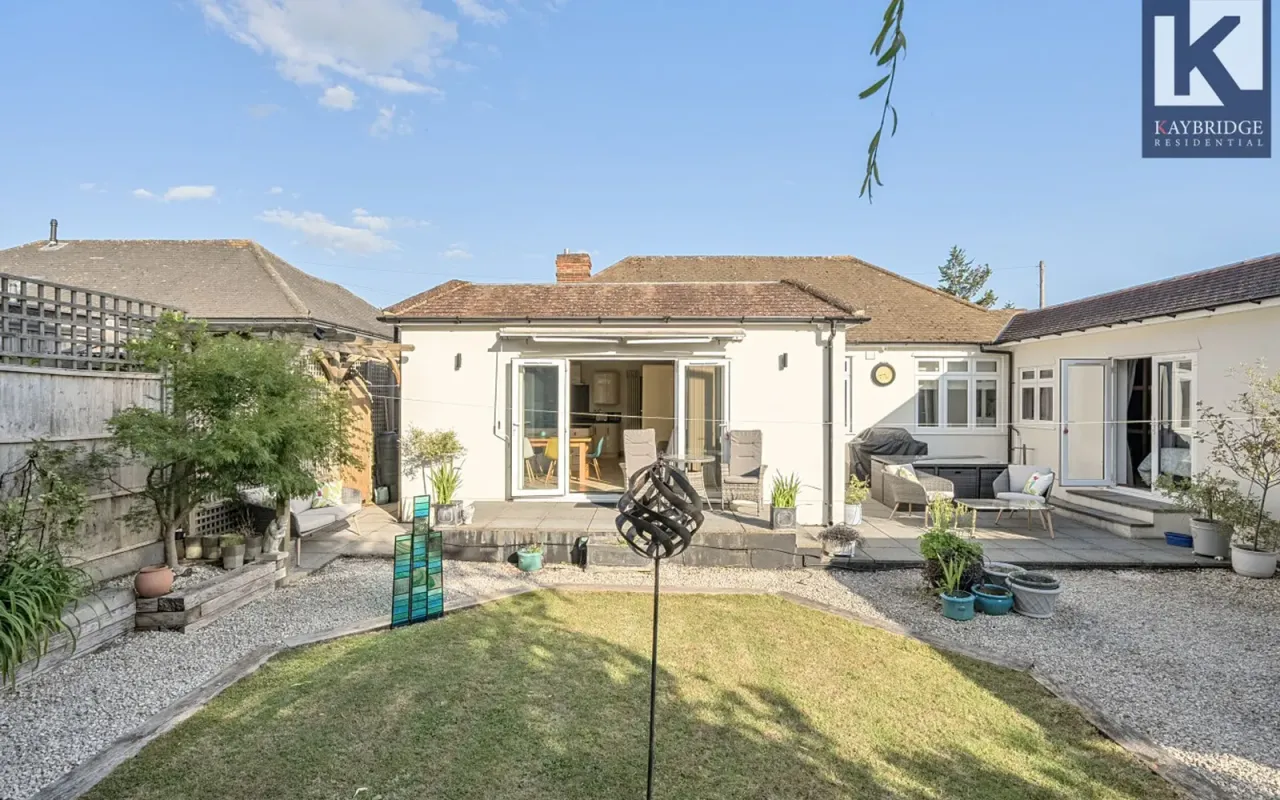 Mavis Avenue, Epsom, KT19, photo 13