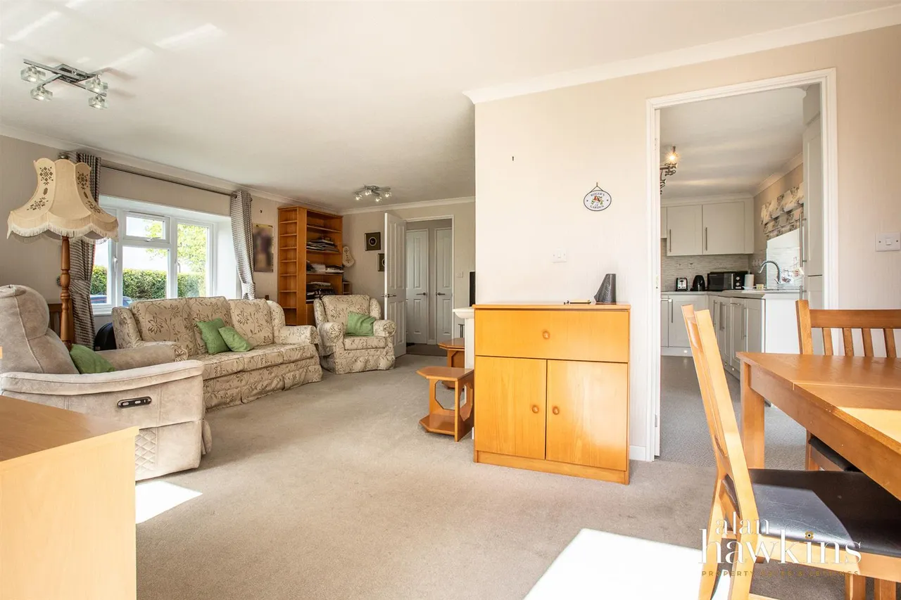 Lillybrook Estate, Lyneham, photo 7