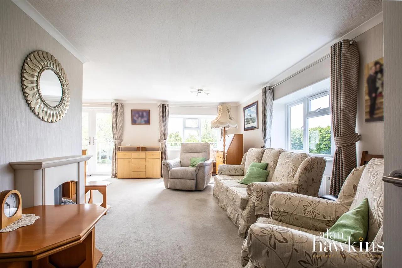 Lillybrook Estate, Lyneham, photo 5