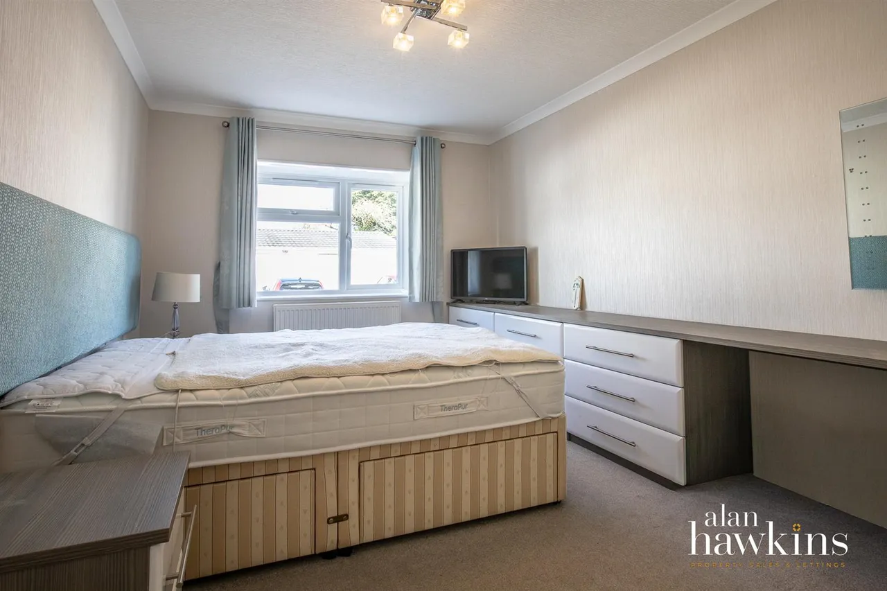 Lillybrook Estate, Lyneham, photo 9