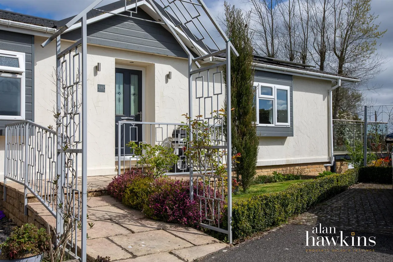 Lillybrook Estate, Lyneham, photo 16