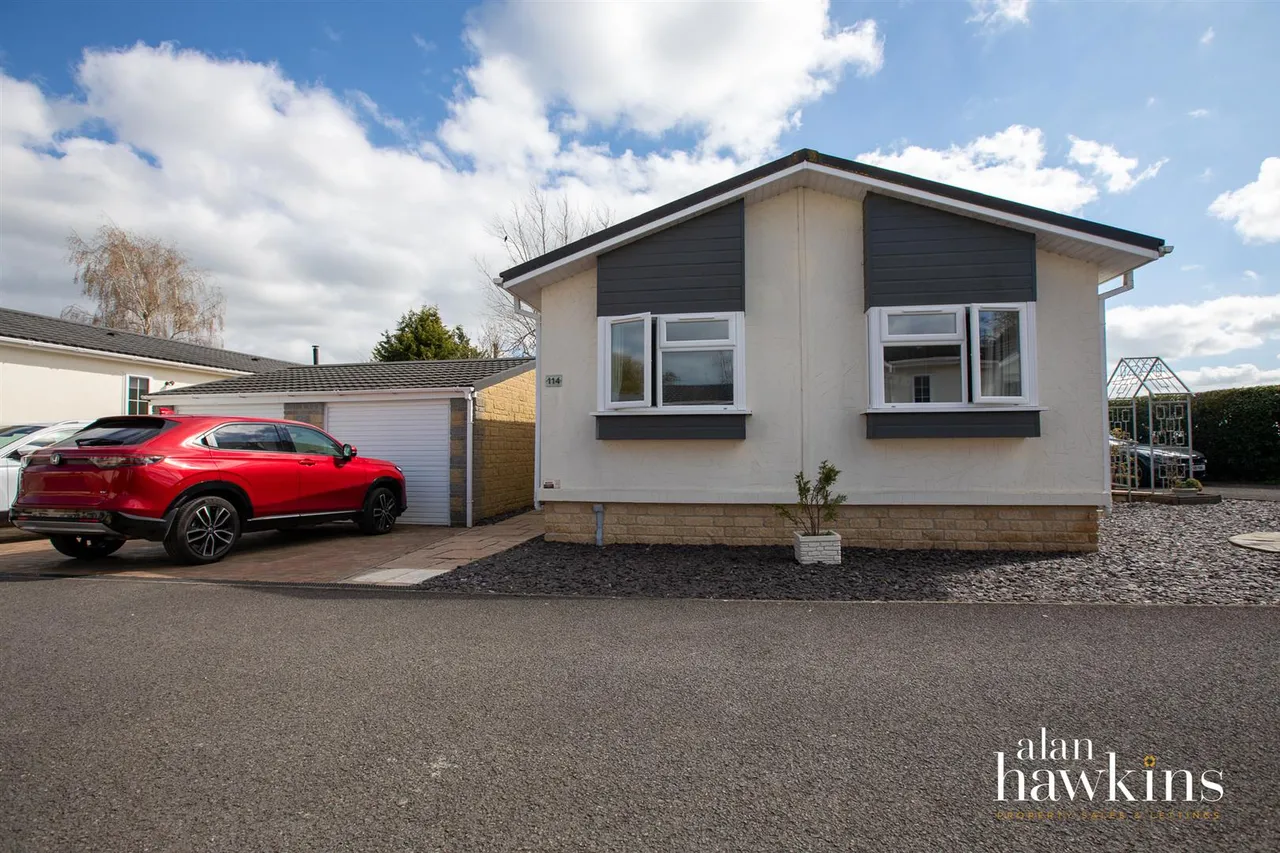 Lillybrook Estate, Lyneham, photo 17