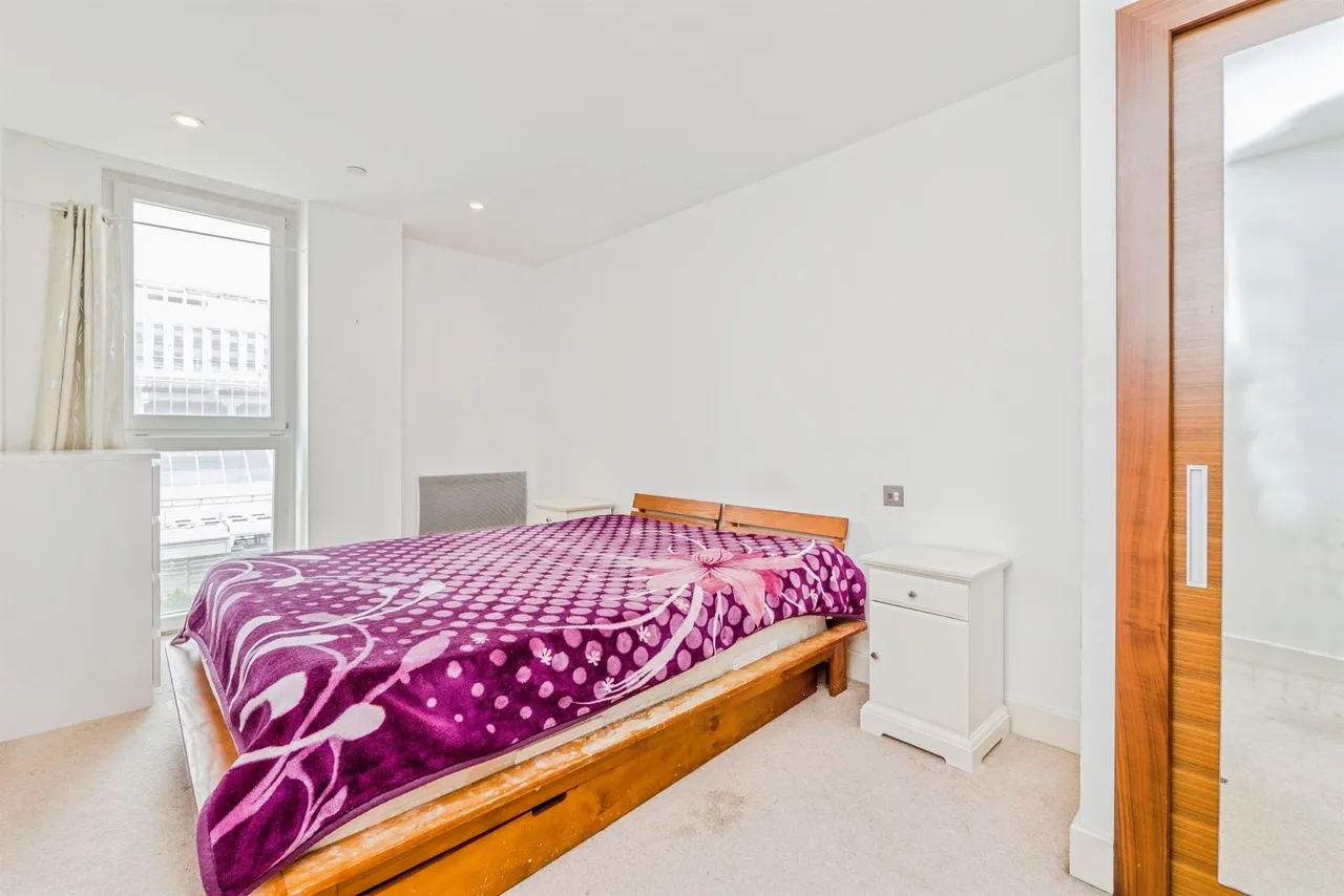 The Hayes, Cardiff, CF10, photo 9