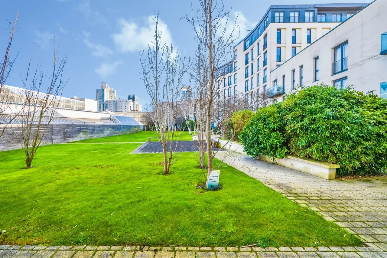 The Hayes, Cardiff, CF10, photo 16