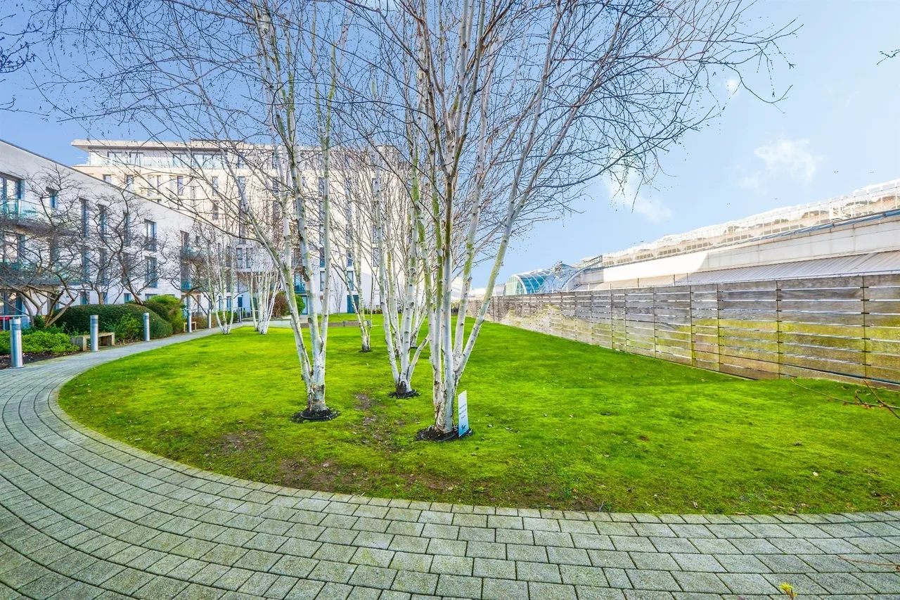 The Hayes, Cardiff, CF10, photo 17