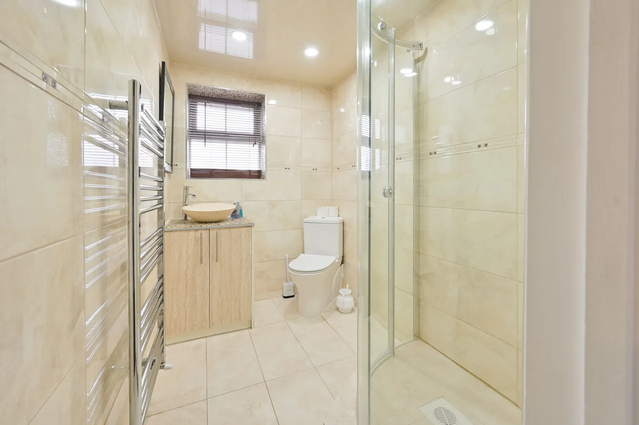 Carpenders Park, WD19, photo 14