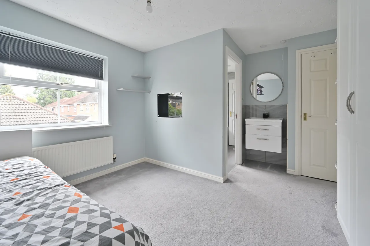 Carpenders Park, WD19, photo 23
