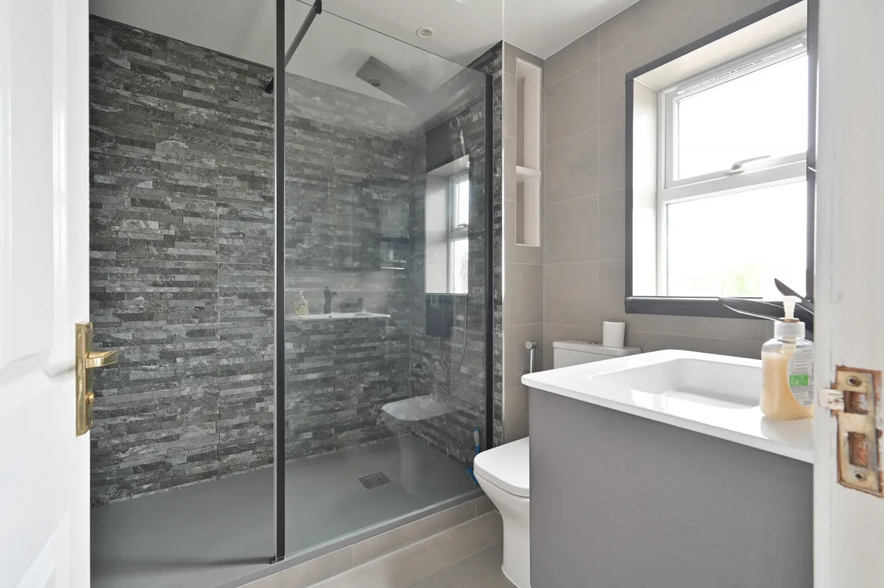 Carpenders Park, WD19, photo 22
