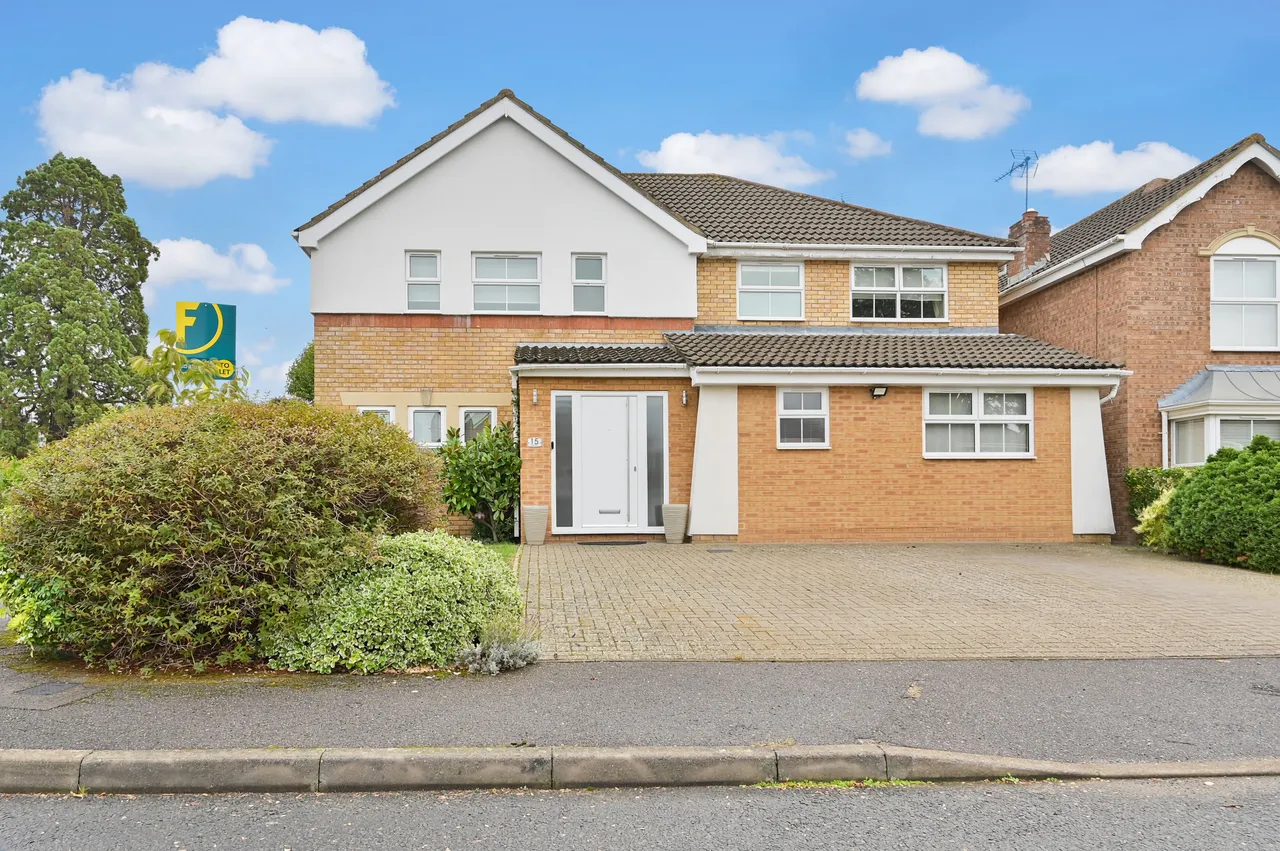 Carpenders Park, WD19, photo 27