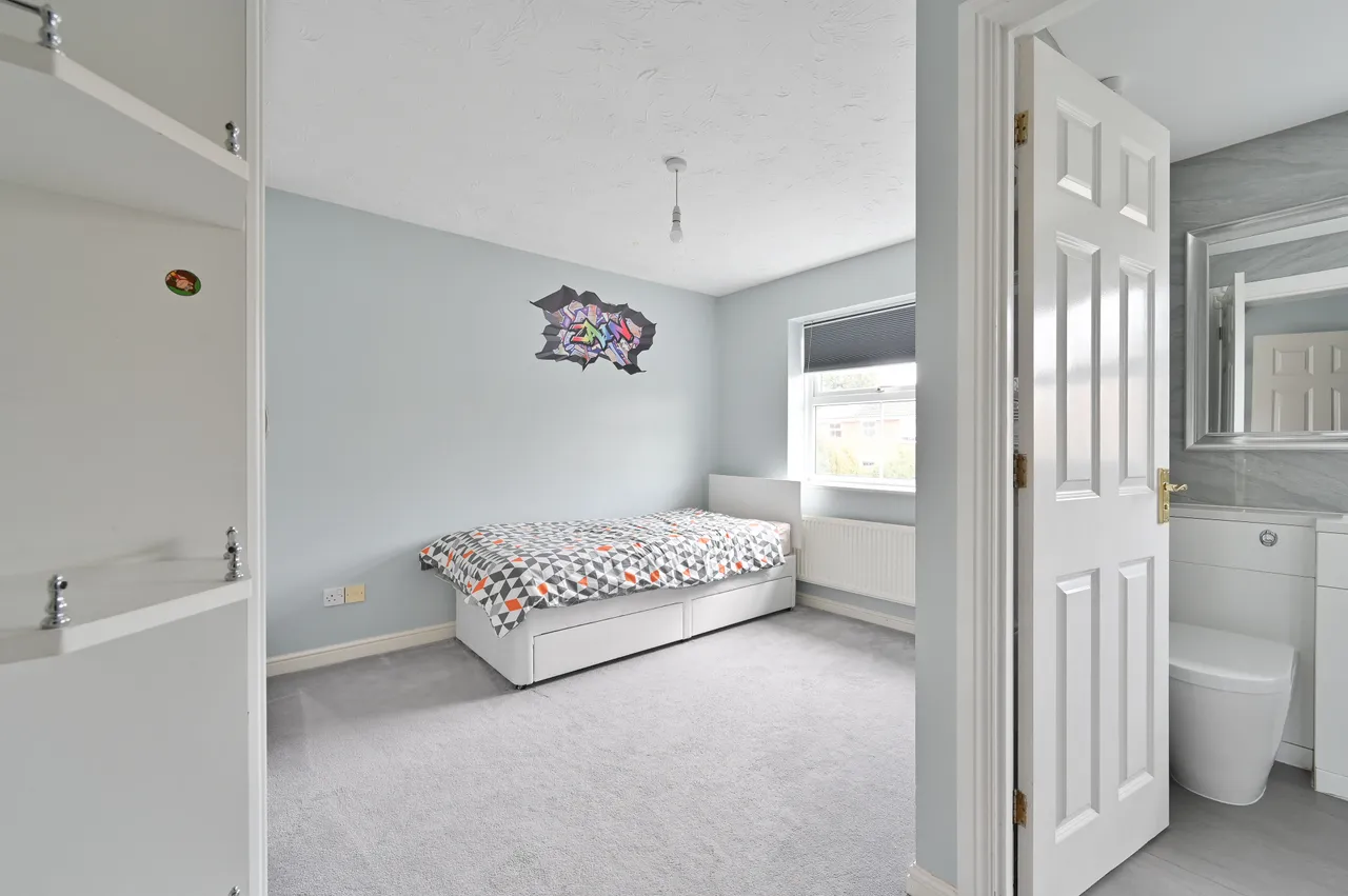 Carpenders Park, WD19, photo 21