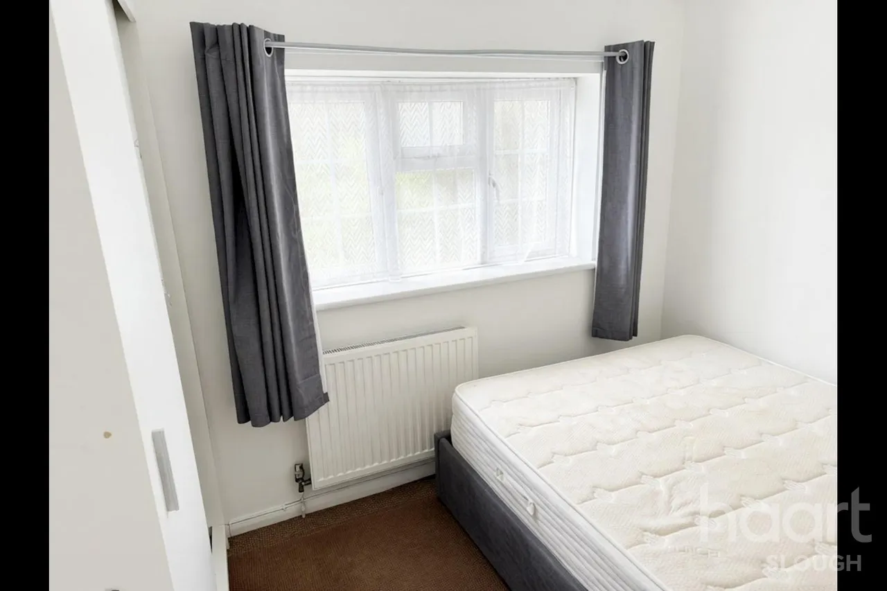 Trelawney Avenue, Slough, SL3, photo 8