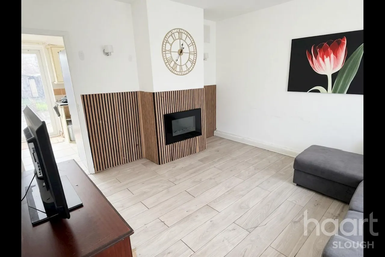 Trelawney Avenue, Slough, SL3, photo 2
