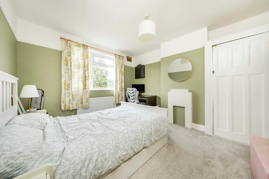 Northway, Morden, photo 8