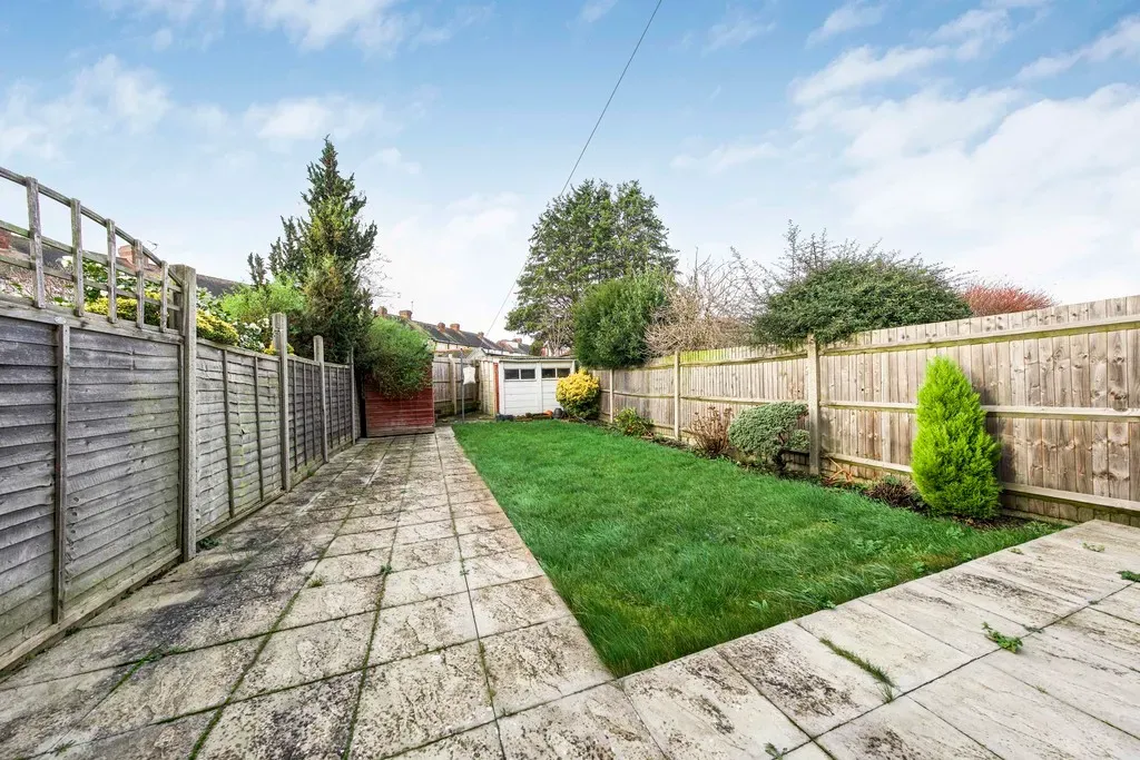 Northway, Morden, photo 6
