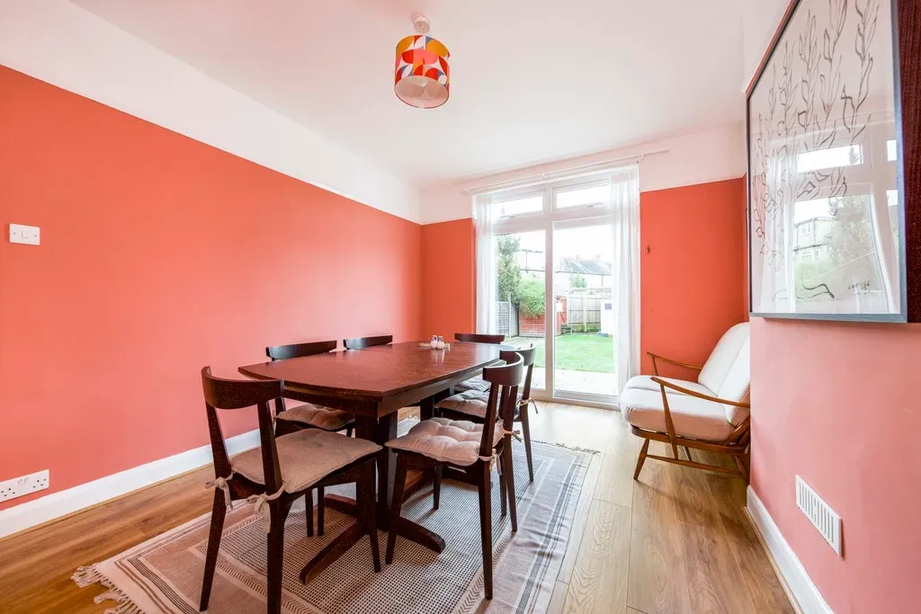 Northway, Morden, photo 5