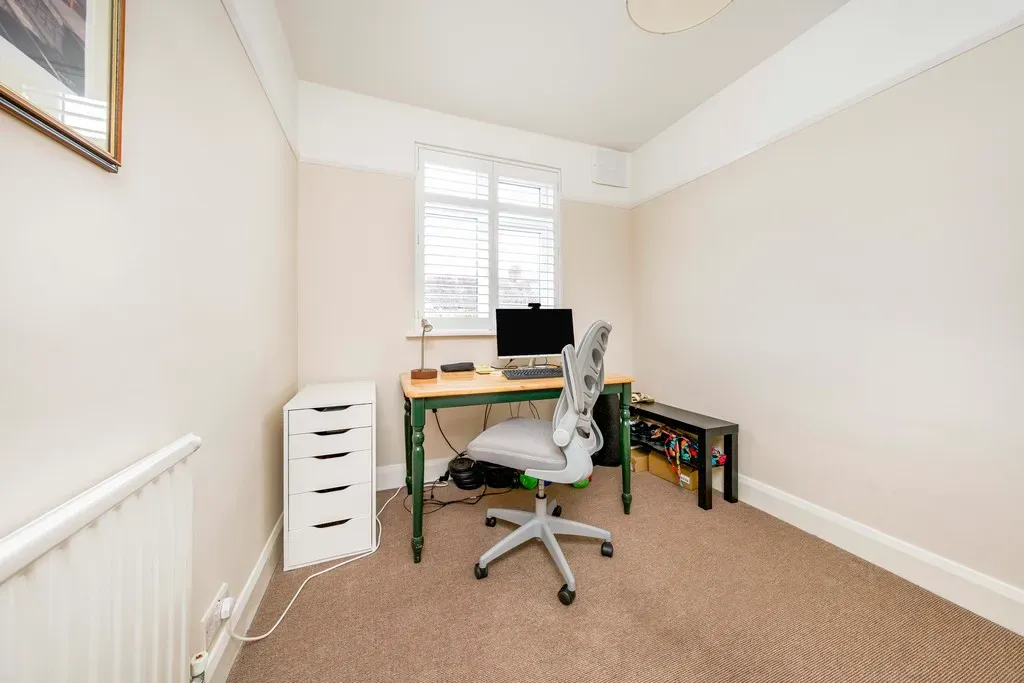 Northway, Morden, photo 12