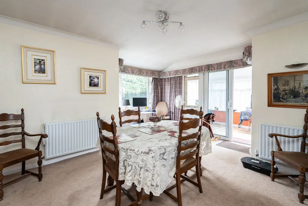 Adlers Lane, Westhumble, RH5, photo 4