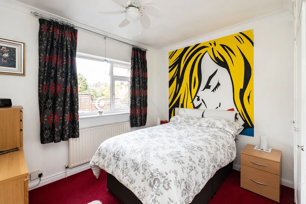 Adlers Lane, Westhumble, RH5, photo 13