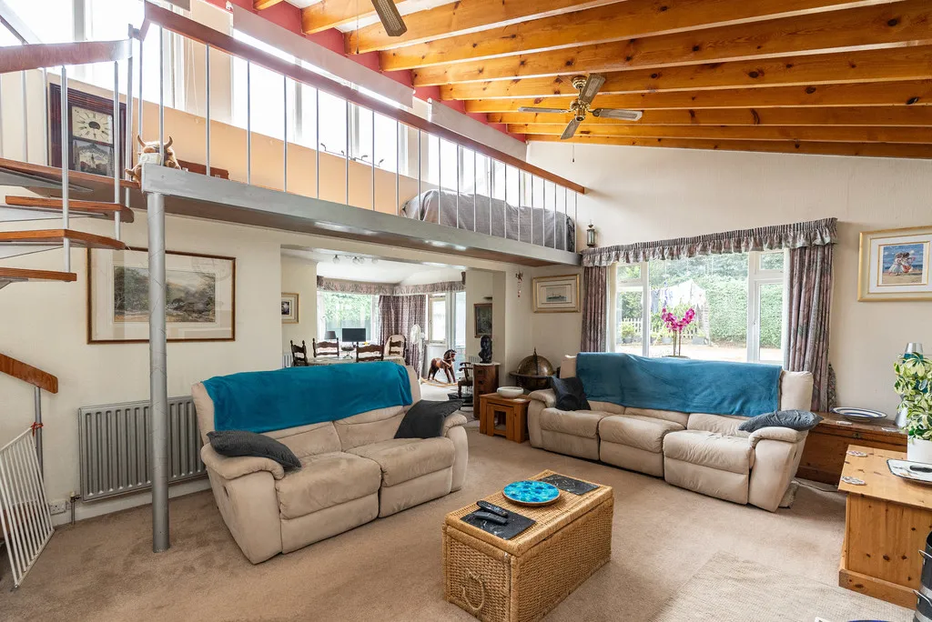 Adlers Lane, Westhumble, RH5, photo 14