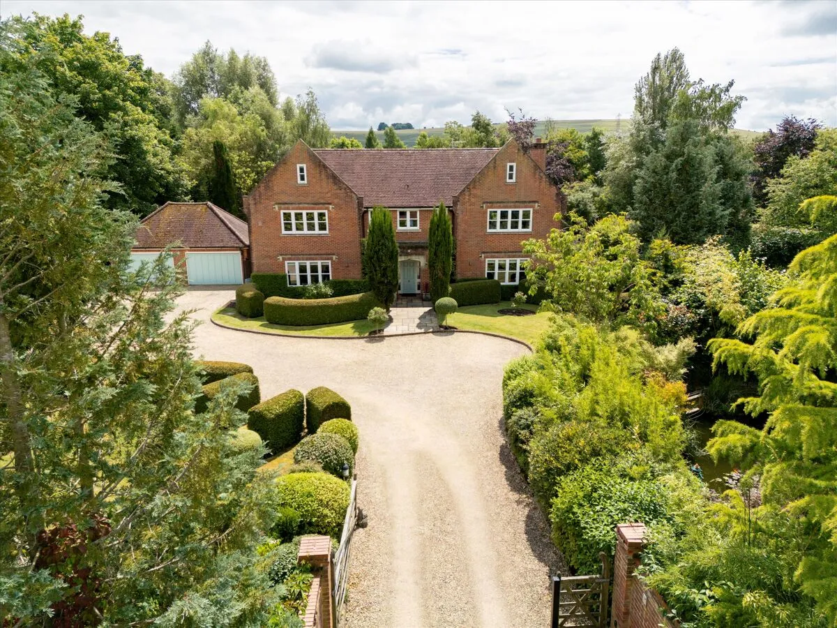 7 bed house for sale, Milton Lilbourne, SN9