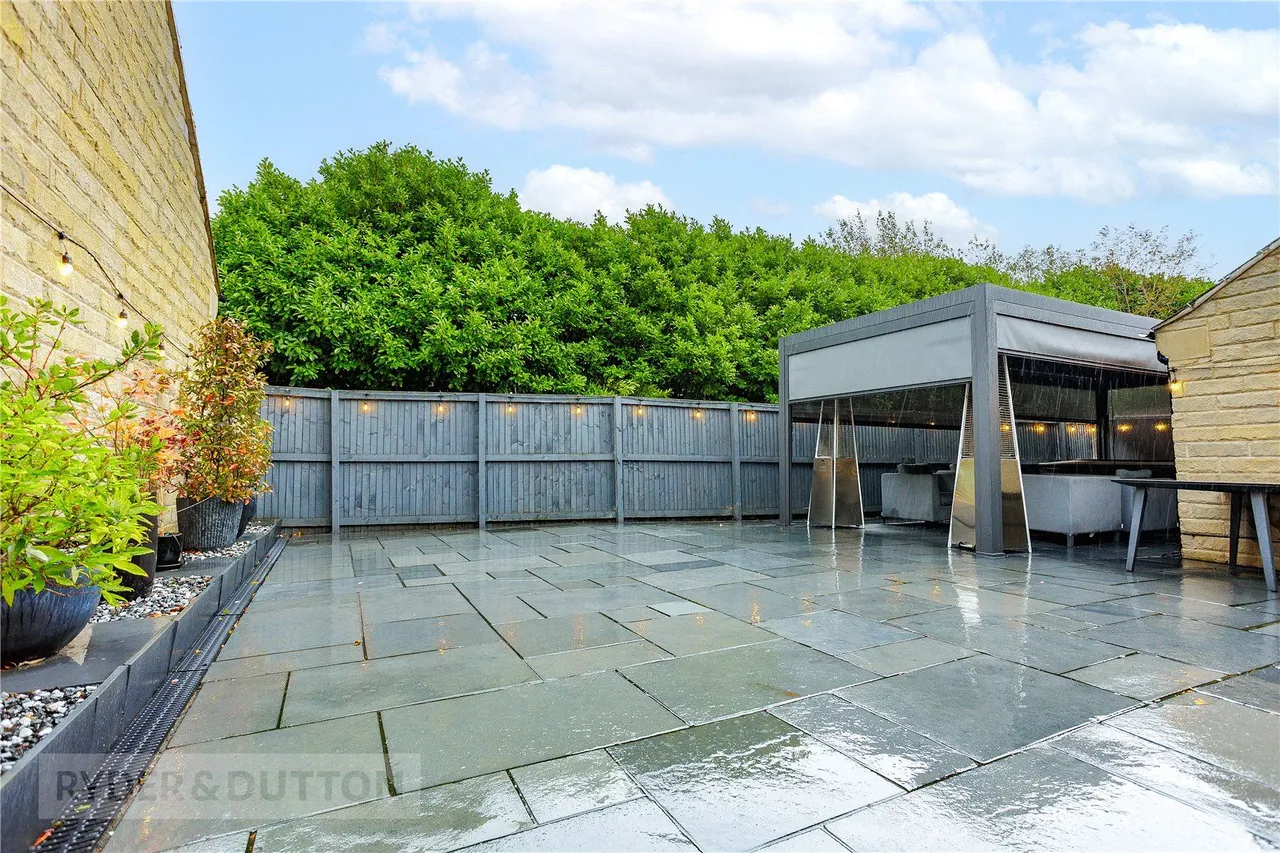 Hawthorn Drive, Glossop, SK13, photo 25