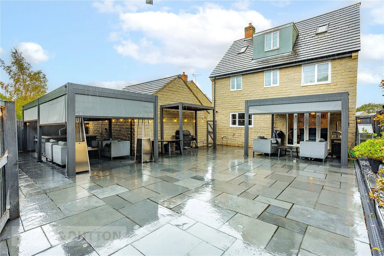 Hawthorn Drive, Glossop, SK13, photo 28