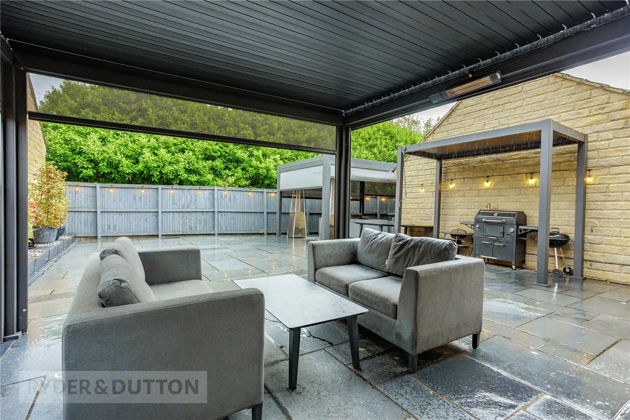 Hawthorn Drive, Glossop, SK13, photo 24
