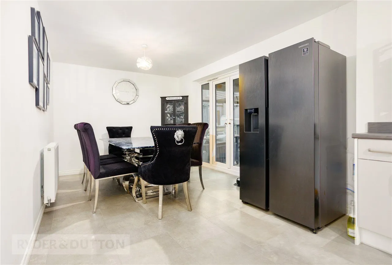 Hawthorn Drive, Glossop, SK13, photo 7