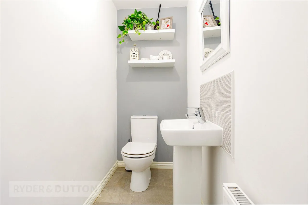 Hawthorn Drive, Glossop, SK13, photo 6