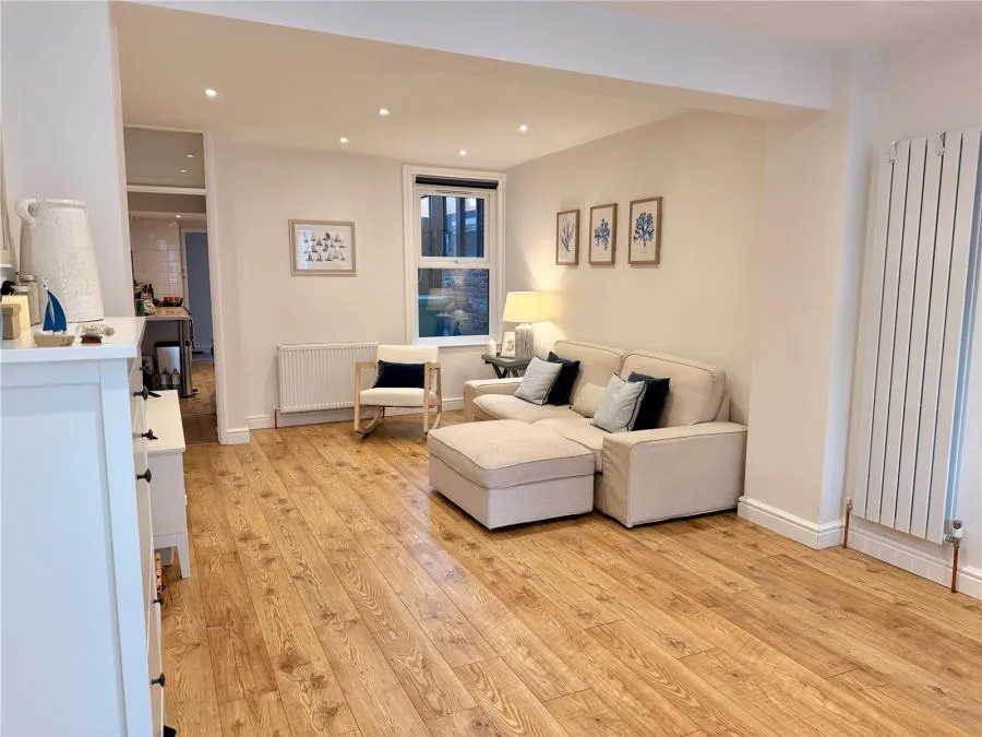 Pelham Road, Cowes, PO31, photo 2