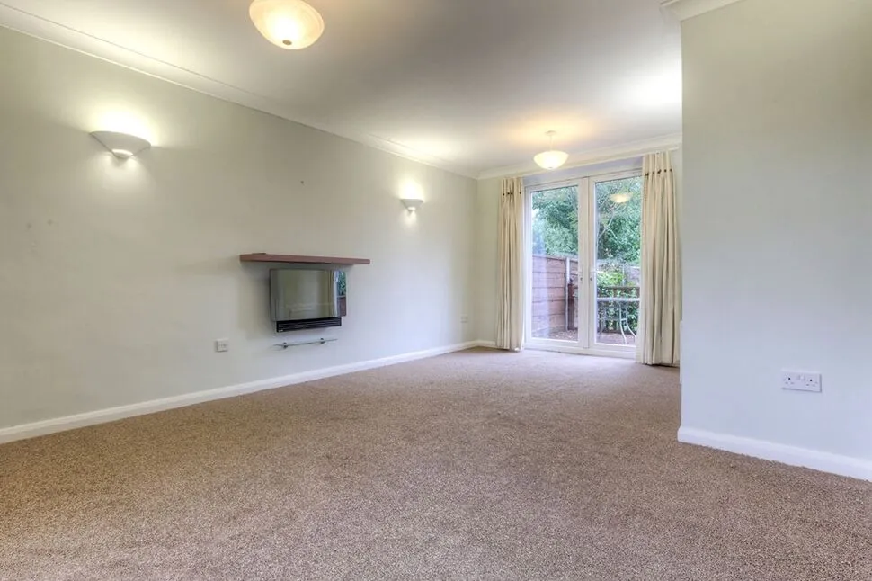 Delamere Road, Handforth, Cheshire, SK9, photo 2