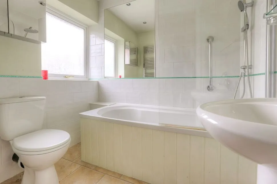 Delamere Road, Handforth, Cheshire, SK9, photo 6