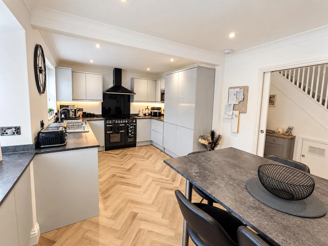 Heathdown Close, Peacehaven, photo 2